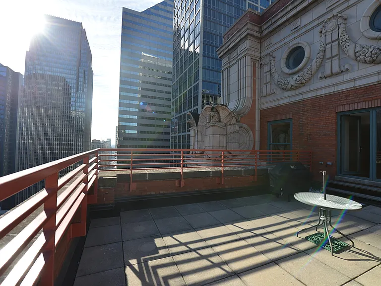 208 W Washington St #2304 — Photo 22