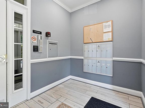 5th image of 307 Wyndham Cir Unit H