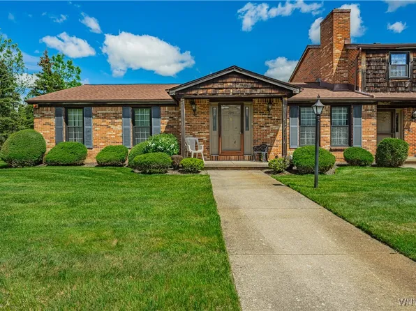 105 Wedgewood Dr, Williamsville, NY 14221