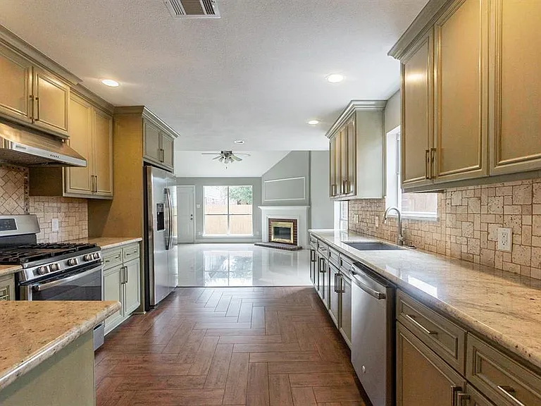 12023 Meadow Place Dr — Photo 18