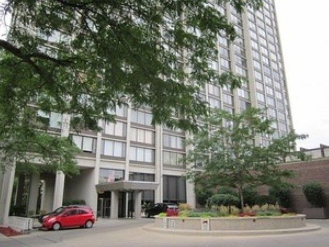 1st image of 5455 N Sheridan Rd APT 2207
