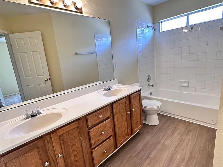 559 Sky Tower St SW — Photo 36