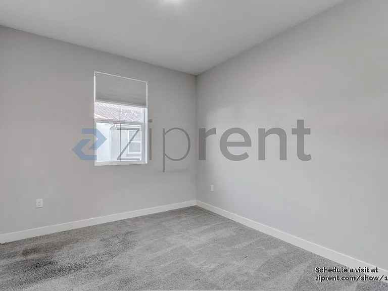 131 Avenida Chapala #105 — Photo 13