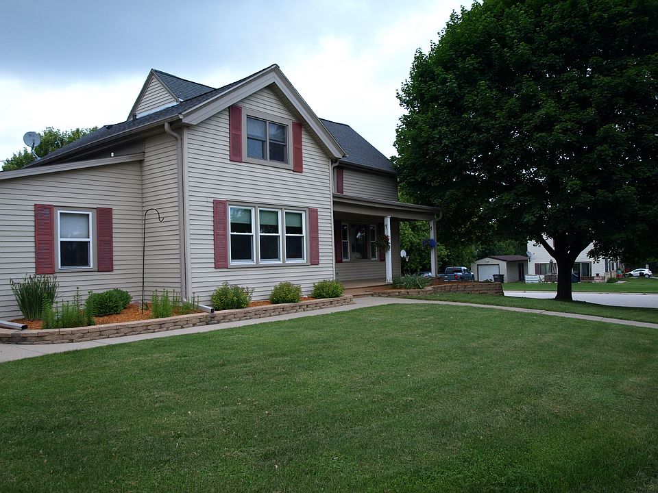 1st image of W232N6077 Teakwood Ct