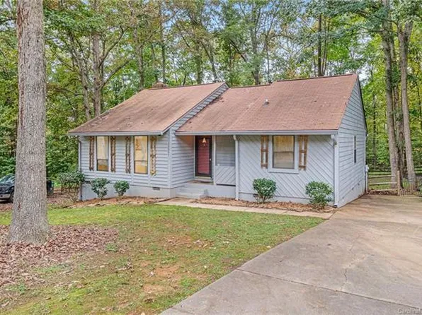 10005 Santa Fe Ln, Mint Hill, NC 28227