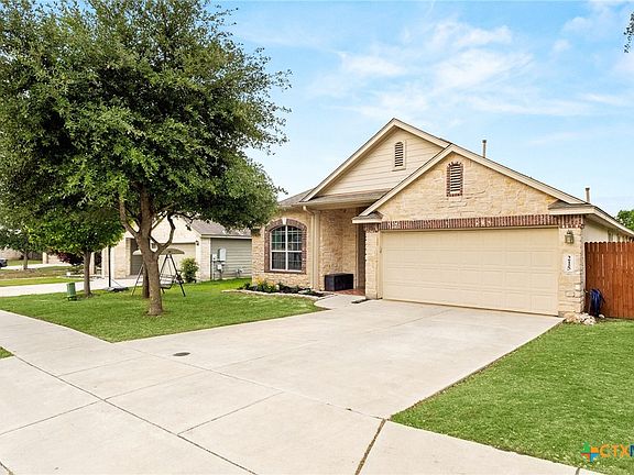 2nd image of 215 Creekview Way