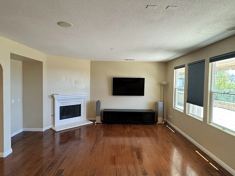 851 Antilla Way — Photo 8