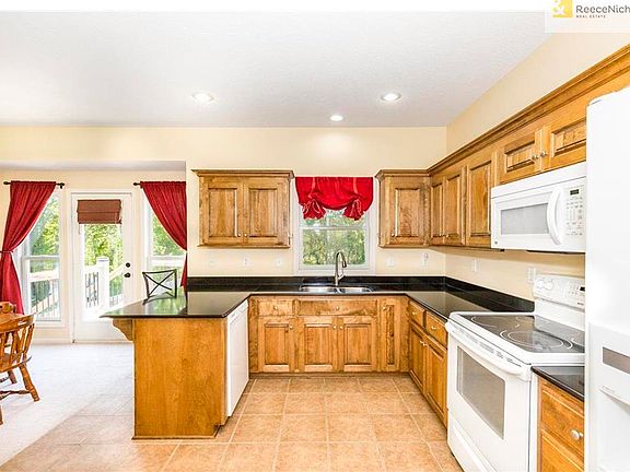 5th image of 11455 Parkview Ave