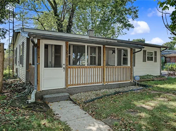 300 Fenwick Dr, New Carlisle, OH 45344