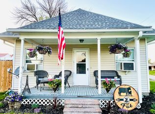 109 E Cherry St, New Sharon, IA 50207