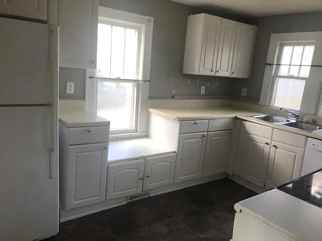 3 bed, 946 sqft, $1,650 — Photo 4