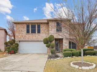 301 Canyon Oak Ct, Fort Worth, TX 76112