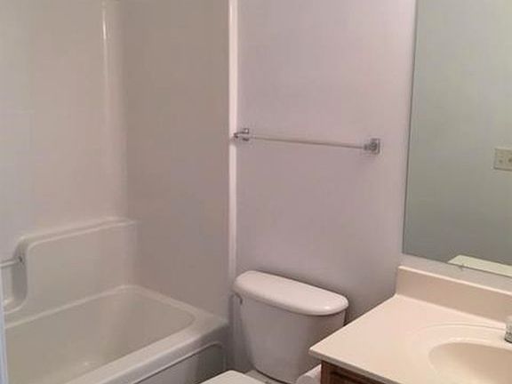5th image of 216 Windridge Dr #216