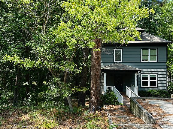 3rd image of 2427 Winburn Ave