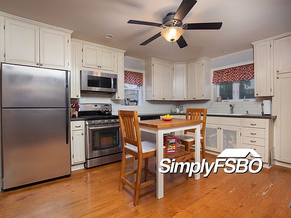 3rd image of 408 E Park St