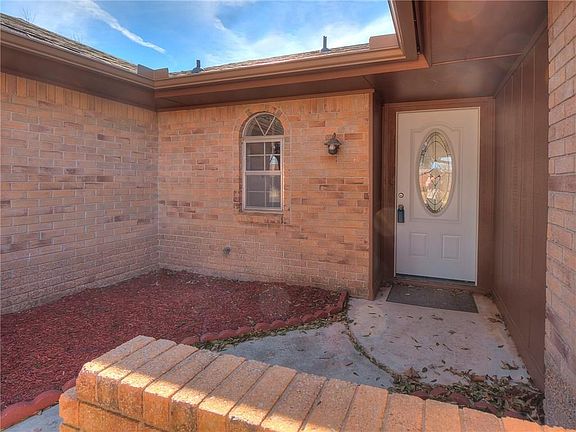 5th image of 8512 Crestline Dr