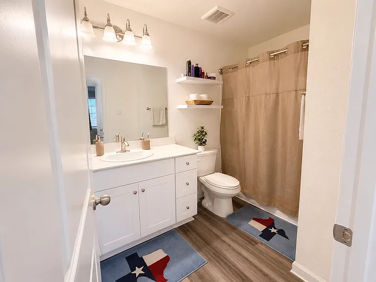 824 Juniper St — Photo 11