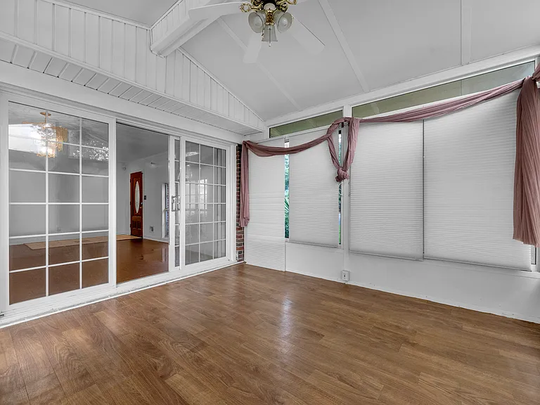 2221 Avenue W #26 — Photo 24