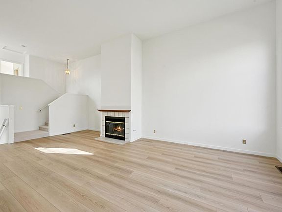2nd image of 1116 Princeton Drive