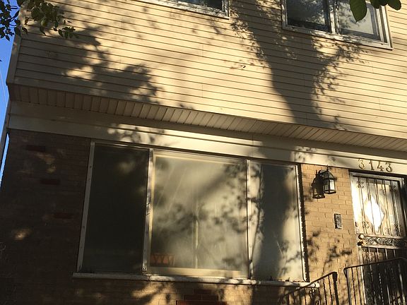 3rd image of 3143 N Hamlin Ave