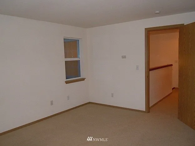18325 SE 261st Ct — Photo 12