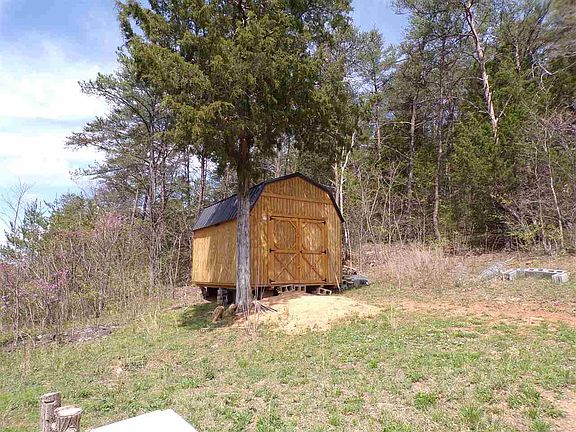 2nd image of 260 Orrick Ln
