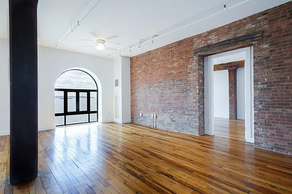 275 Conover Street #5E