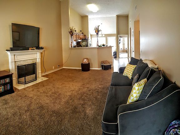 3rd image of 2312 Broadview Dr