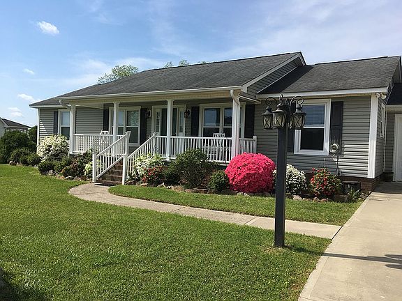 3rd image of 2301 Dunbar Dr