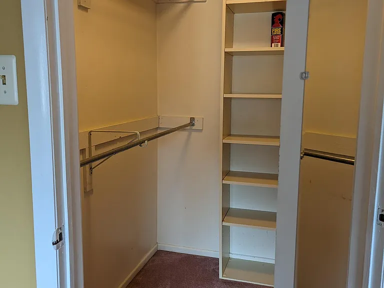220 Hampshire Dr #220 — Photo 14