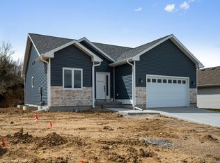 605 N O St, Indianola, IA 50125