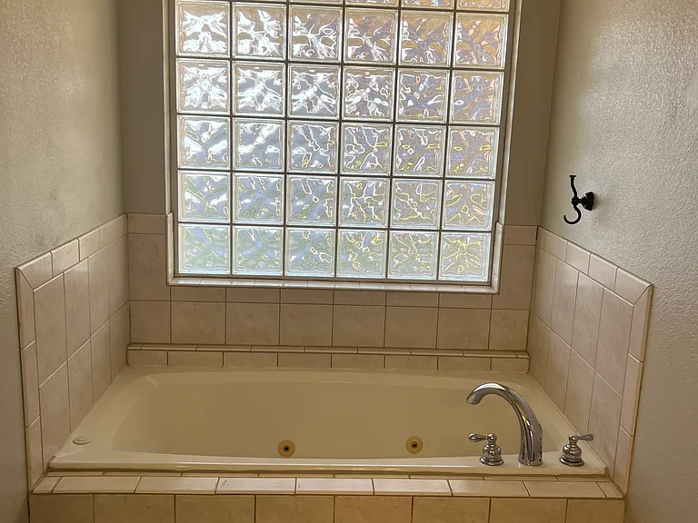 5633 Ross Creek Ln — Photo 10