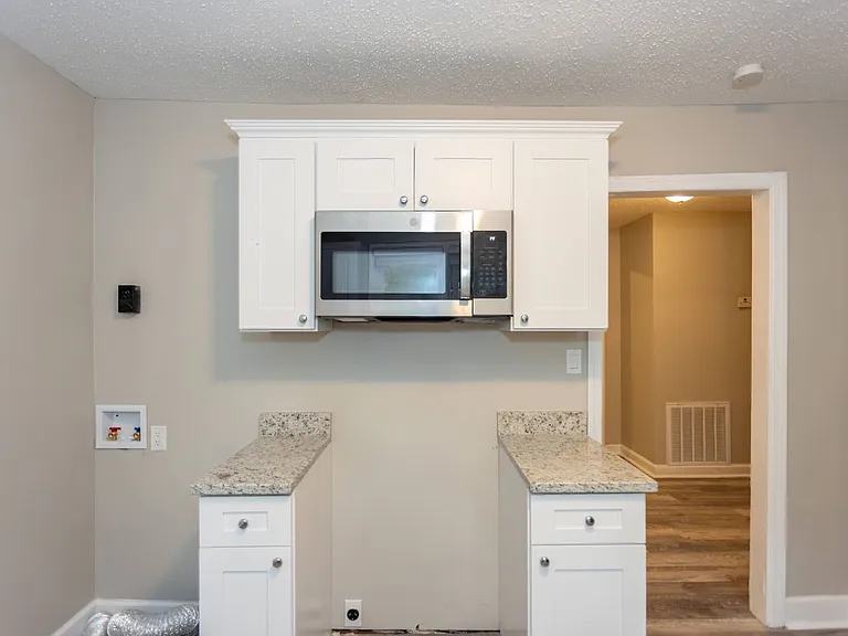 435 McCleary Ln — Photo 14