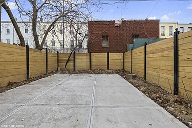 Rented by Venn NY Inc