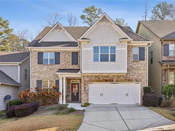 1210 Roswell Manor Cir, Roswell, GA 30076