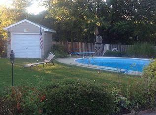46 Chapel Ln, West Seneca, NY 14224