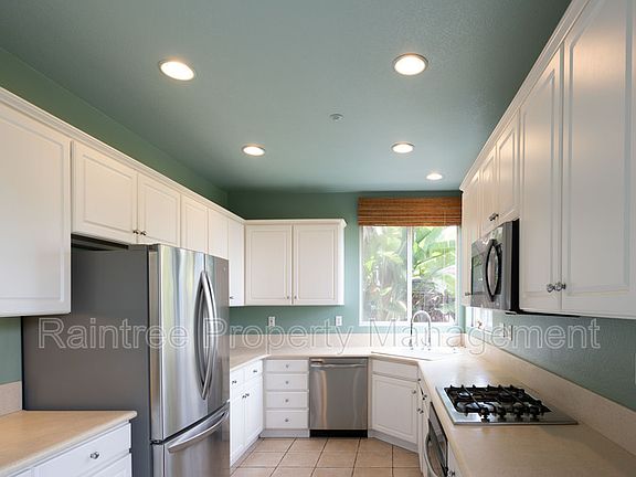 3rd image of 4728 Driftwood Way