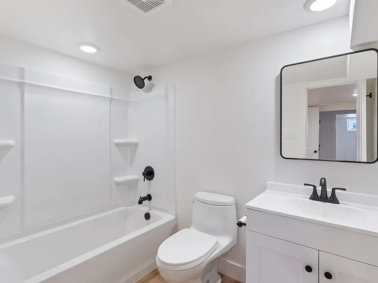 1515 N Cedar St #B — Photo 13