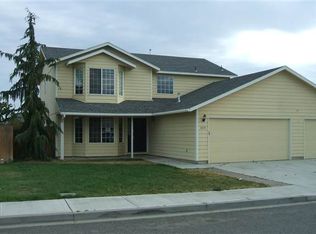 8216 W Wrigley Dr, Pasco, WA