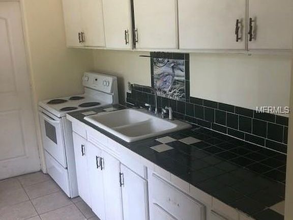 4th image of 1420 Elray Blvd