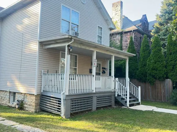 221 N Hickory St, Joliet, IL 60435