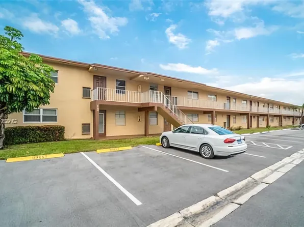7305 NW 5th Ct APT 204, Pompano Beach, FL 33063