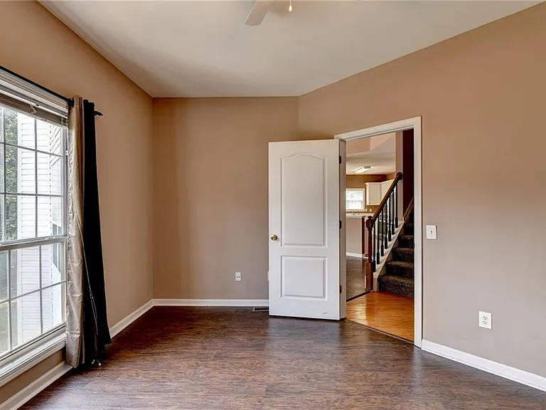 2899 Savannah Walk Ln — Photo 8