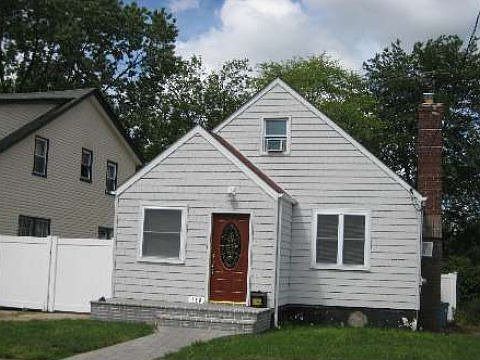 1st image of 188 S Brookside Ave