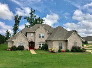 1728 Roberts Cv, Hernando, MS 38632