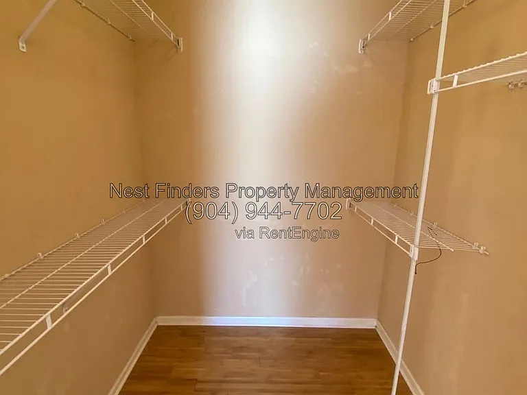 8539 Gate Pkwy W #122 — Photo 15