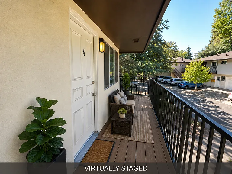 1827 Fremont Ct #4 — Photo 9