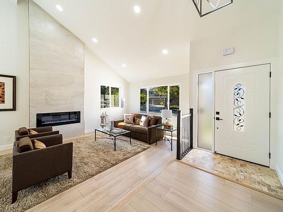 4th image of 1059 Normington Way