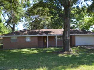 2713 Pecan St, Waller, TX 77484