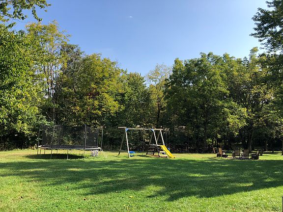 LARGE private backyard 